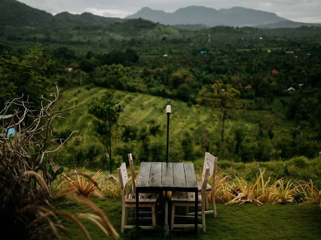 Sumberkima Hill luxury resort