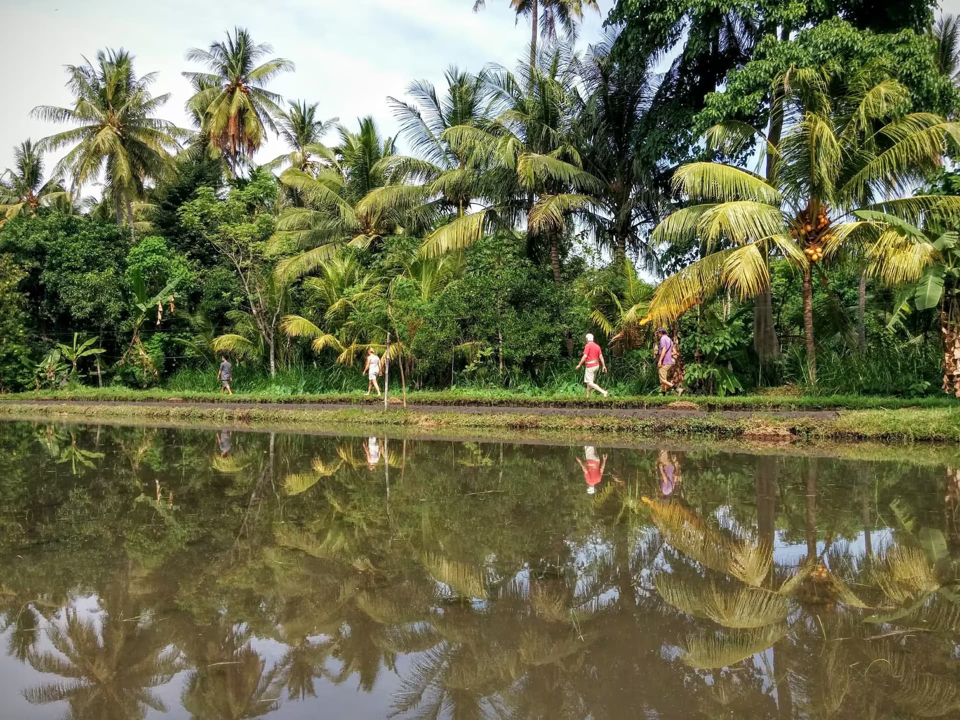 Village Tours & Local Crafts