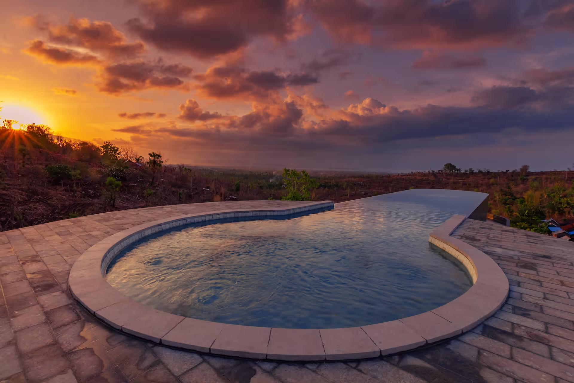 Sumberkima Hill luxury resort