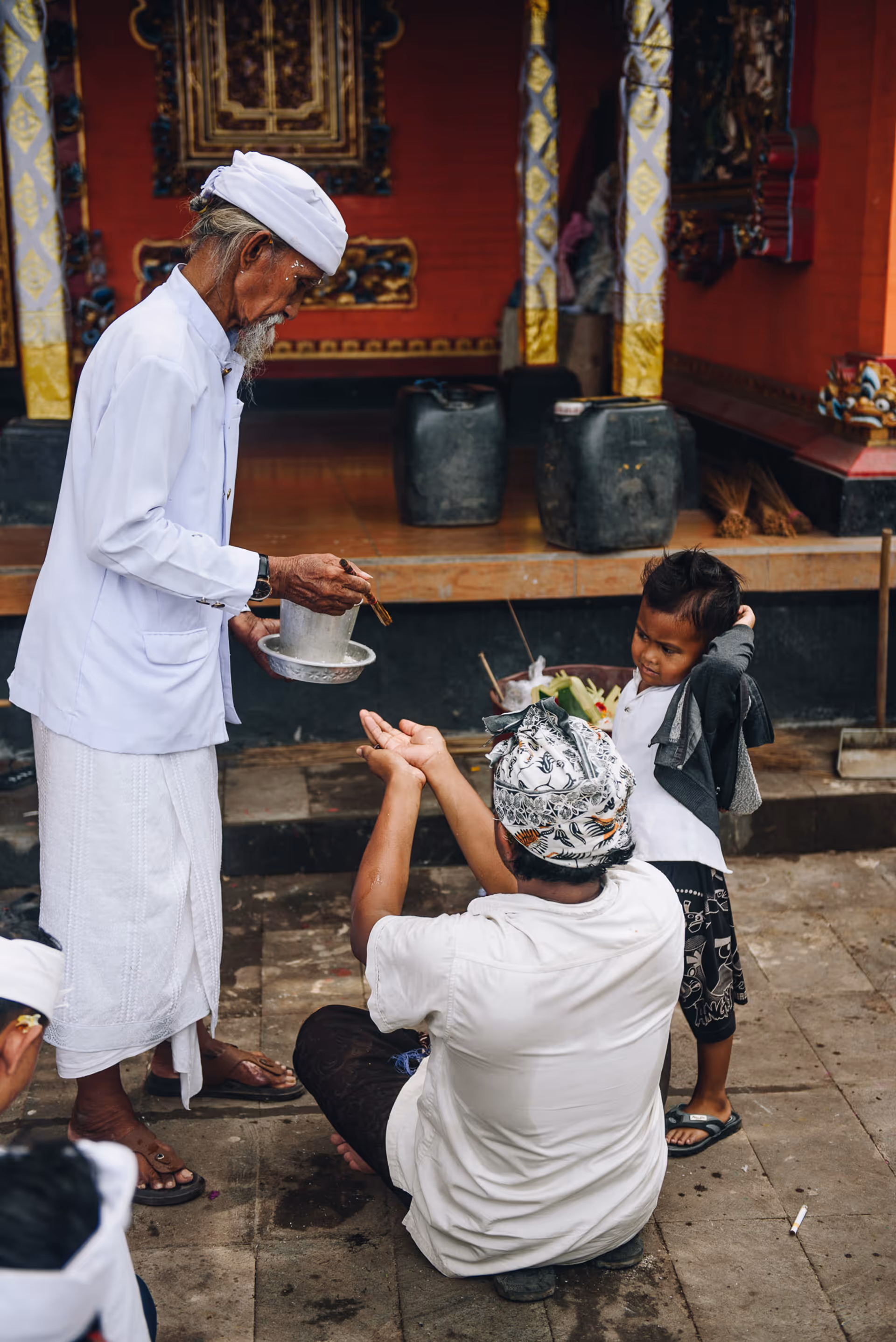 Temple blessings and offerings during Galungan & Kuningan