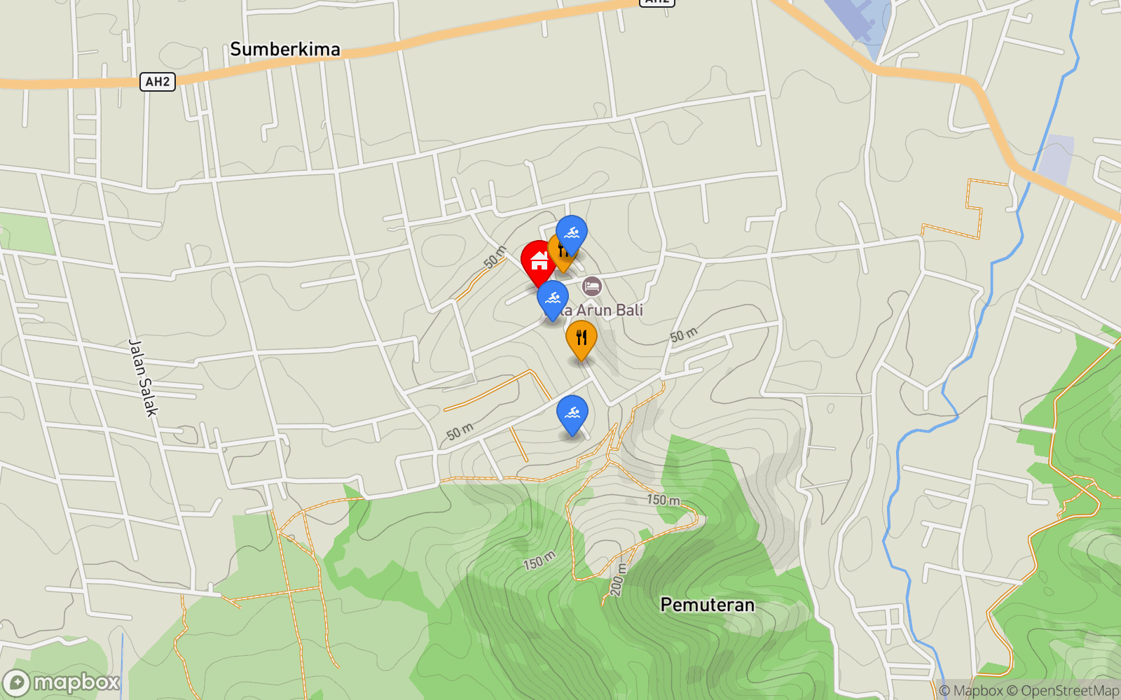 Kesambi 1 wooden house location map showing nearby restaurants and pools