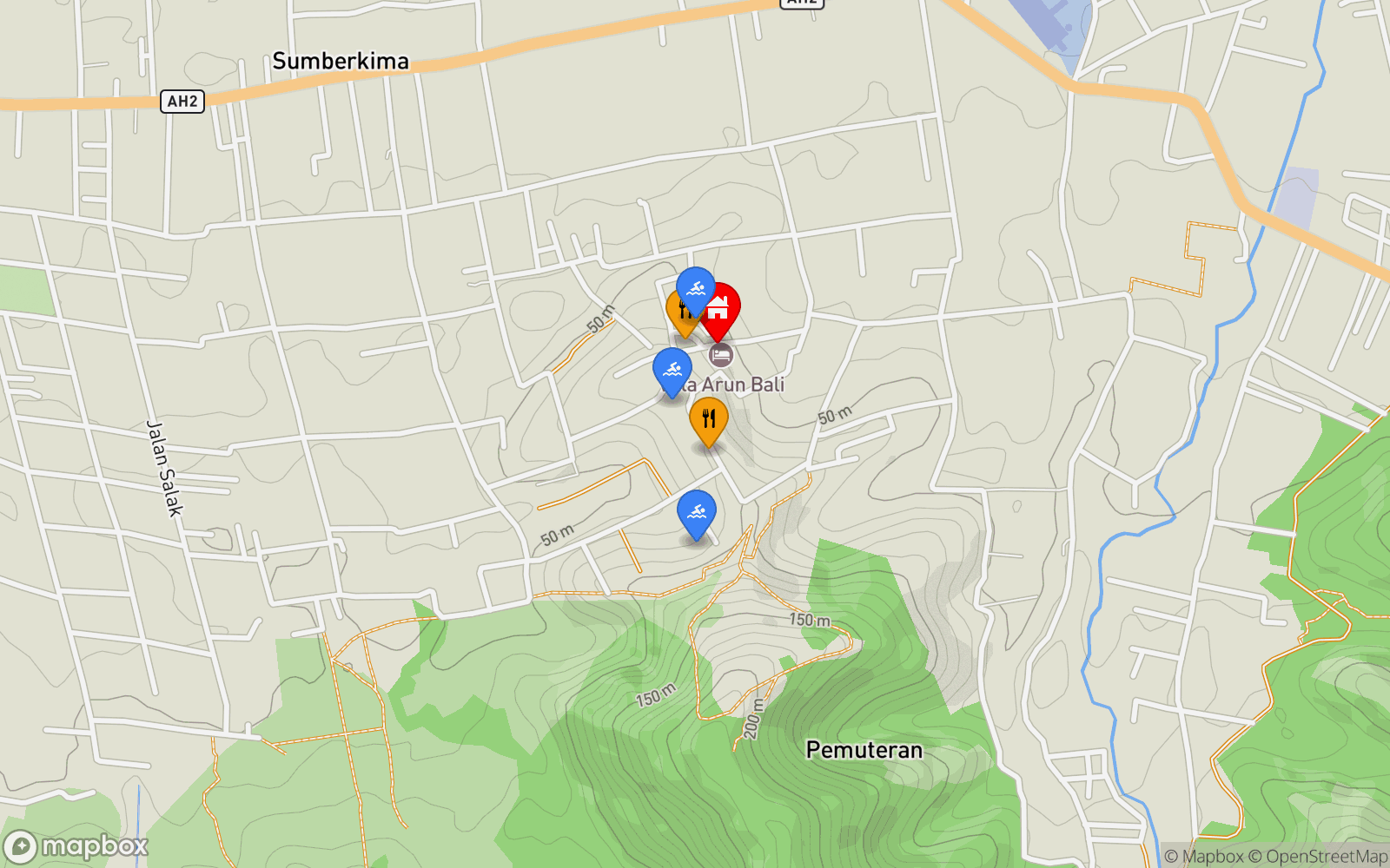 Villa Sora location map showing nearby restaurants and pools